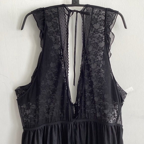 Secret Treasures Plus Size Black Lace Ruffled Sleeveless Elastic Waist XXl - Picture 9 of 9